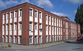 L'image montre le bâtiment de l'entreprise vue extérieure de Rische + Herfurth
